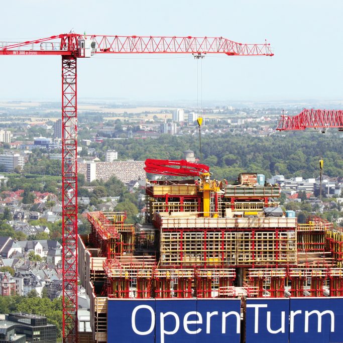 Zwei WT 300 e.tronic auf der Prestige-Baustelle OpernTurm