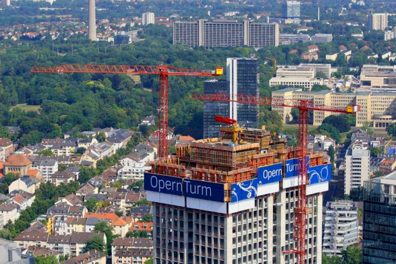 WT 300 e.tronic am OpernTurm in Frankfurt